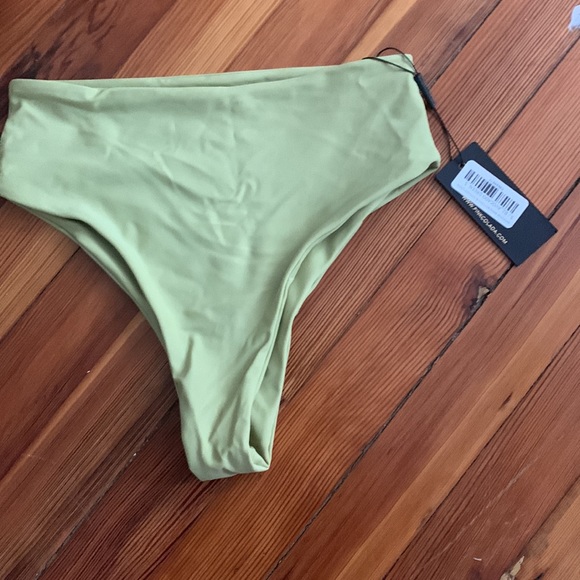 Bikini bottoms - Picture 3 of 3